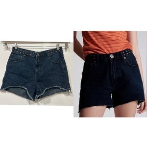 30 ONE TEASPOON Legend Shorts